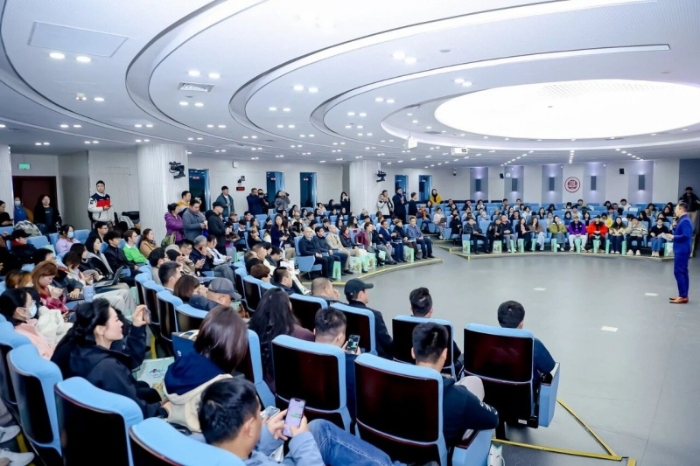 微信图片_2025-10-31_090330_223