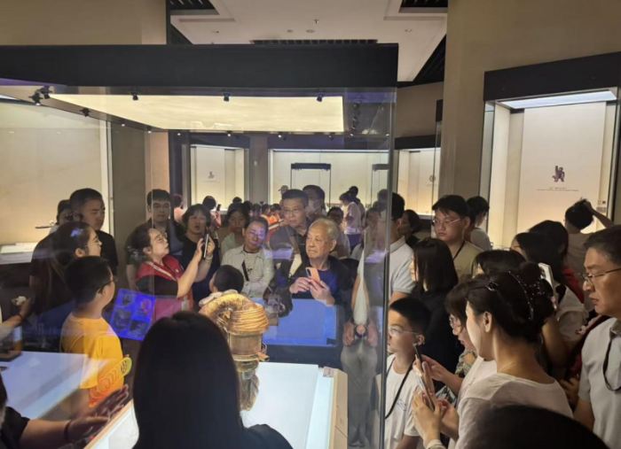 图片12 图片12